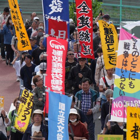 憲法大集会に５万人。「大きな連帯を」集会の熱量広げて アイキャッチ画像