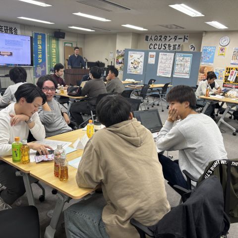 第34回青年研修会を開催、AIの使用方法を学ぶ アイキャッチ画像