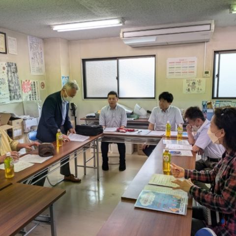 中東情勢の緊迫化に伴う材料不足、欠品、価格高騰に「頭が痛い」の声 アイキャッチ画像